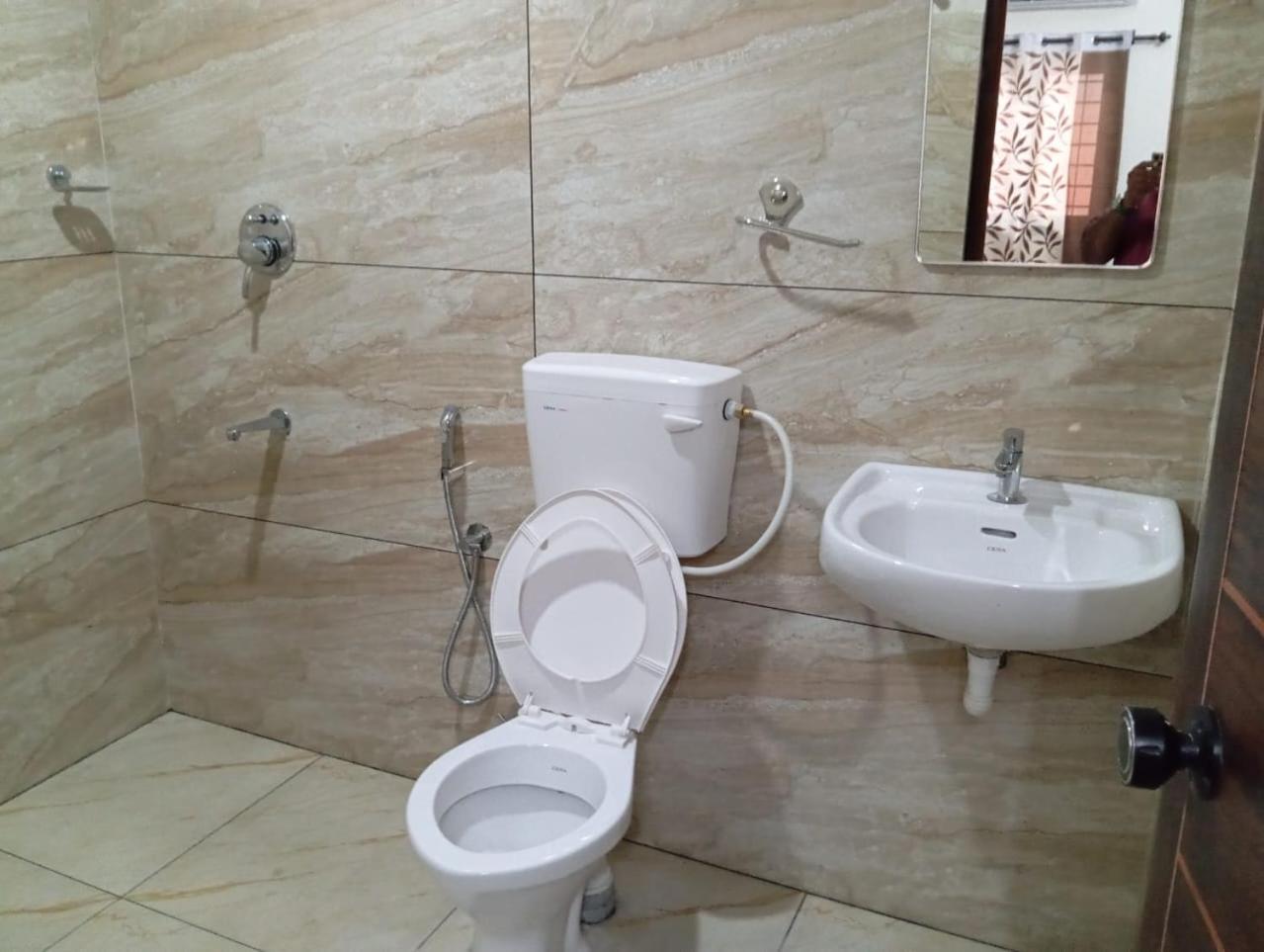 The Bunkhouse Lodge & Hostel Kochi Oda fotoğraf